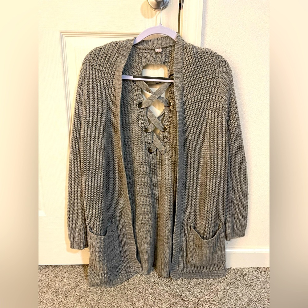 Cardigan sweater